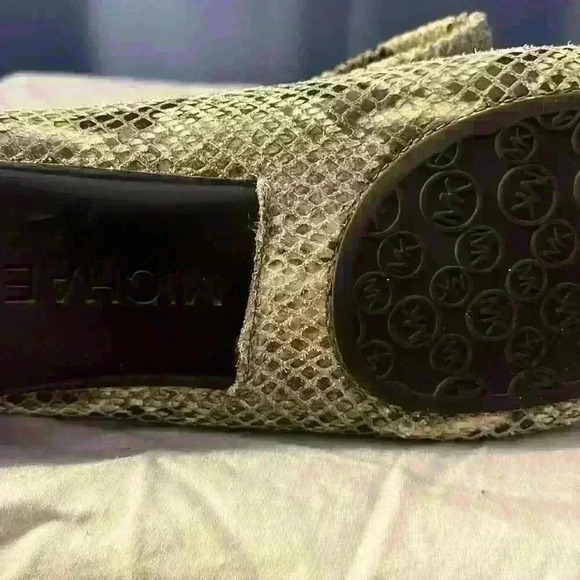 Micheal Kors Snakeskin Flats - Picture 8 of 14
